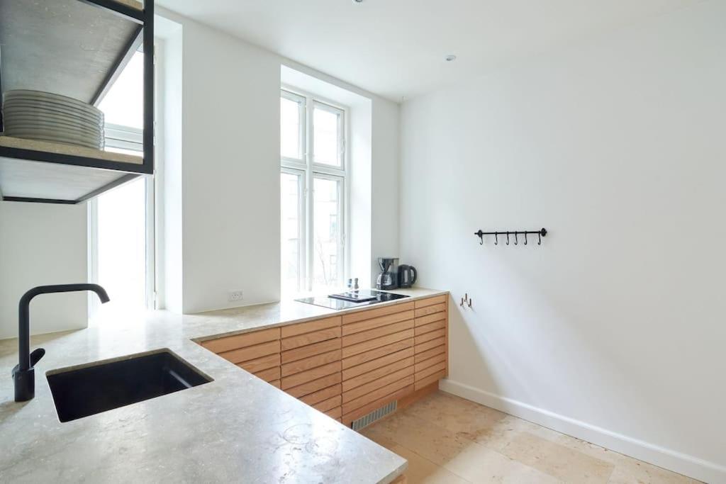 Spacious 3 Bedroom Manor Flat Next To Tivoli Kodaň Exteriér fotografie