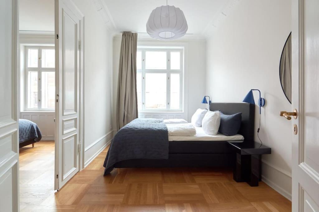 Spacious 3 Bedroom Manor Flat Next To Tivoli Kodaň Exteriér fotografie